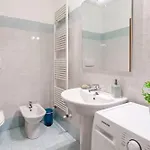 2 Minuti Dalla Stazione - Comfort & Design Appartement