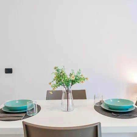 2 Minuti Dalla Stazione - Comfort & Design * Brescia