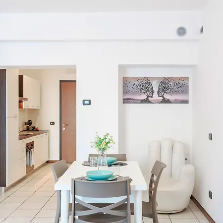 2 Minuti Dalla Stazione - Comfort & Design Apartment Brescia